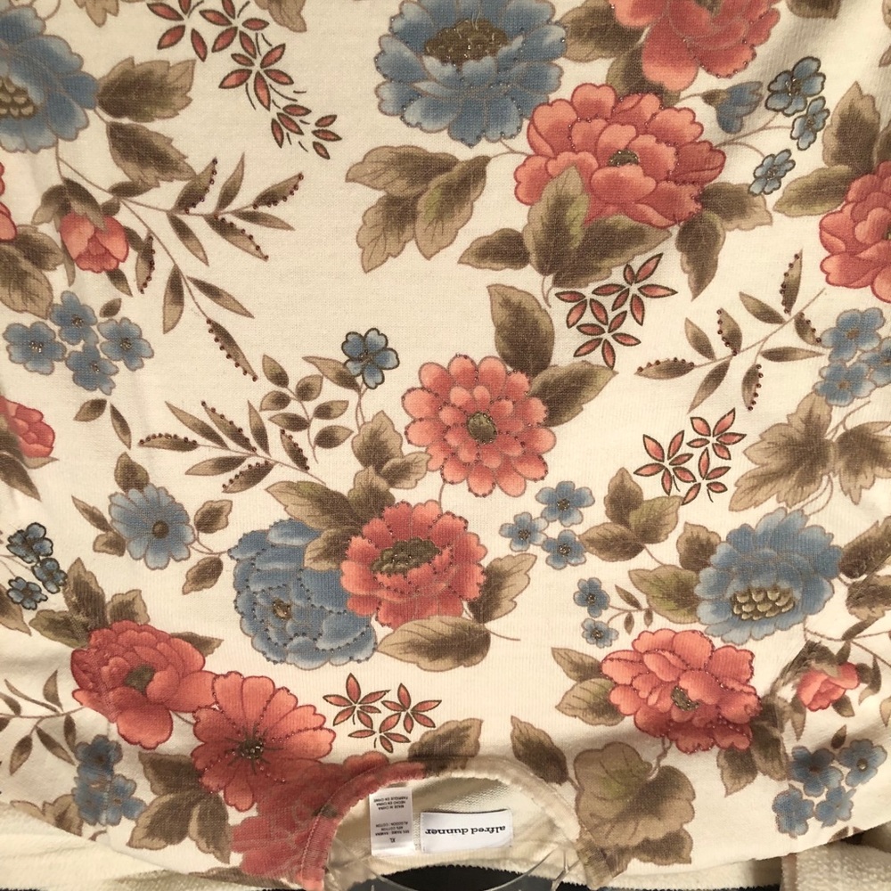 Flowered pattern ss sweater - Picture 5 of 9